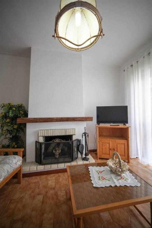 Апартаменты Apartamento Edumar Вила-ду-Конди Экстерьер фото
