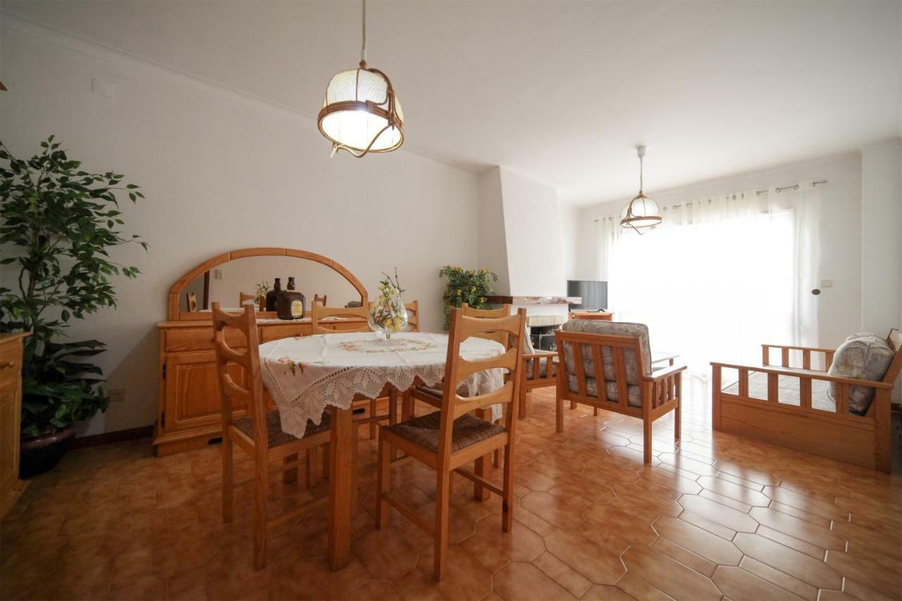 Апартаменты Apartamento Edumar Вила-ду-Конди Экстерьер фото